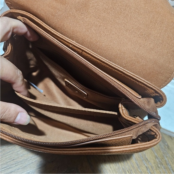 Elegant Brown Bow Handbag - Picture 6 of 6